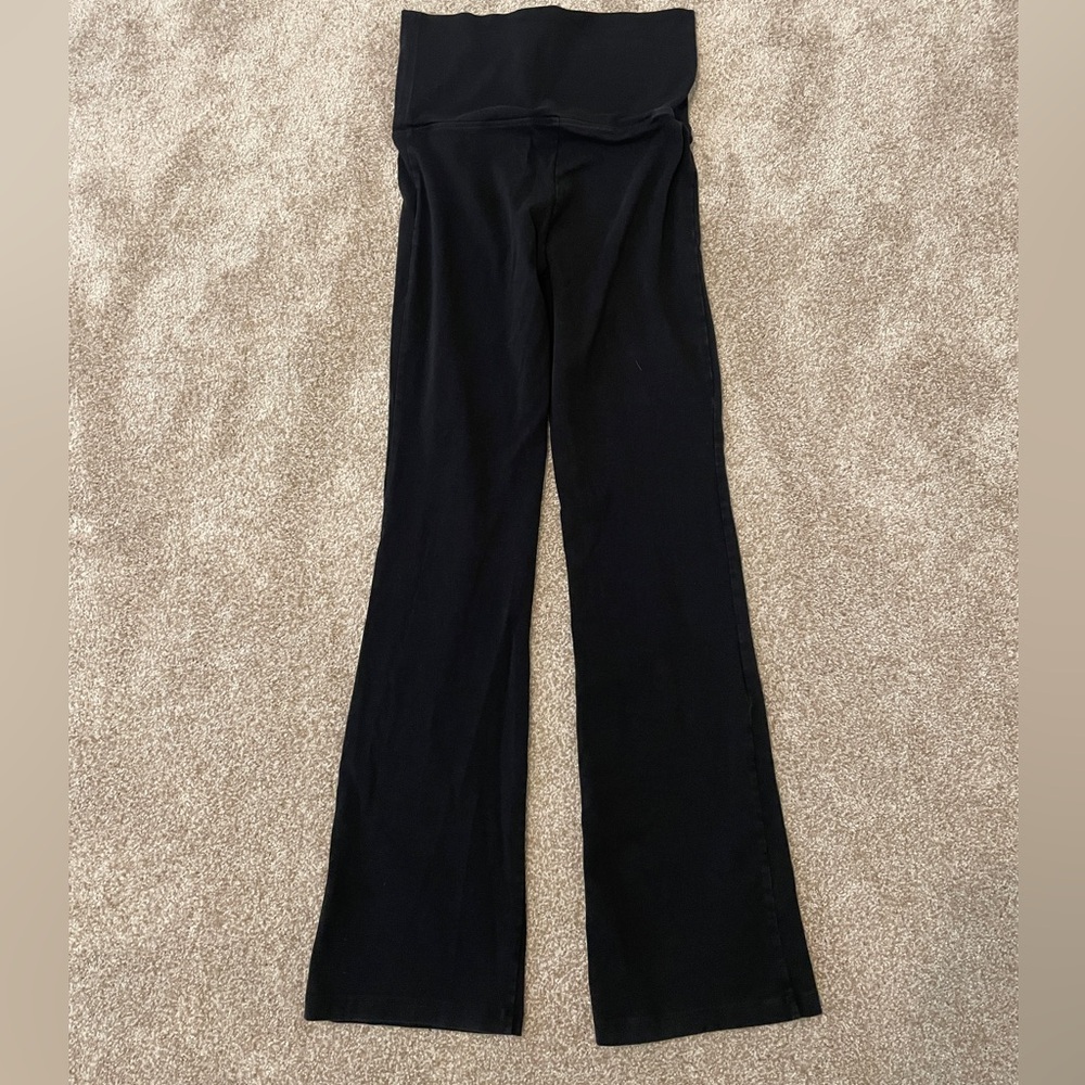 Victoria’s Secret Pink fold over flare yoga pant, Small